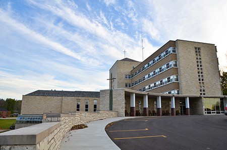 Windsor Park Senior Independent Apartment Complex Dubuque Iowa-1